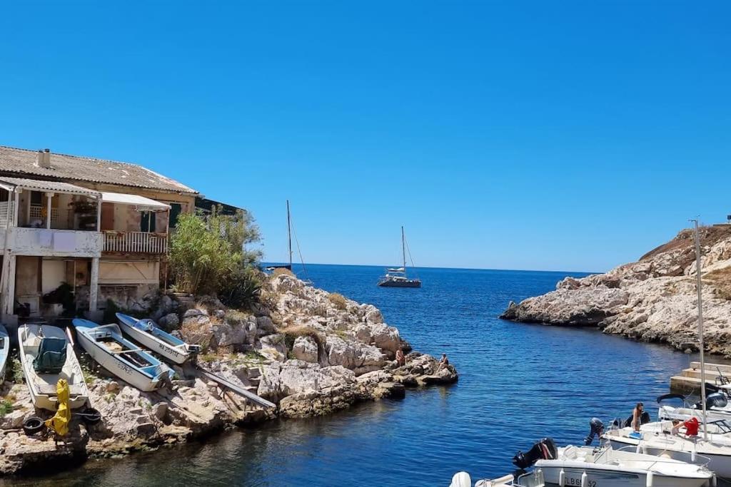 Rez De Port Miou Pres Calanques De Cassis